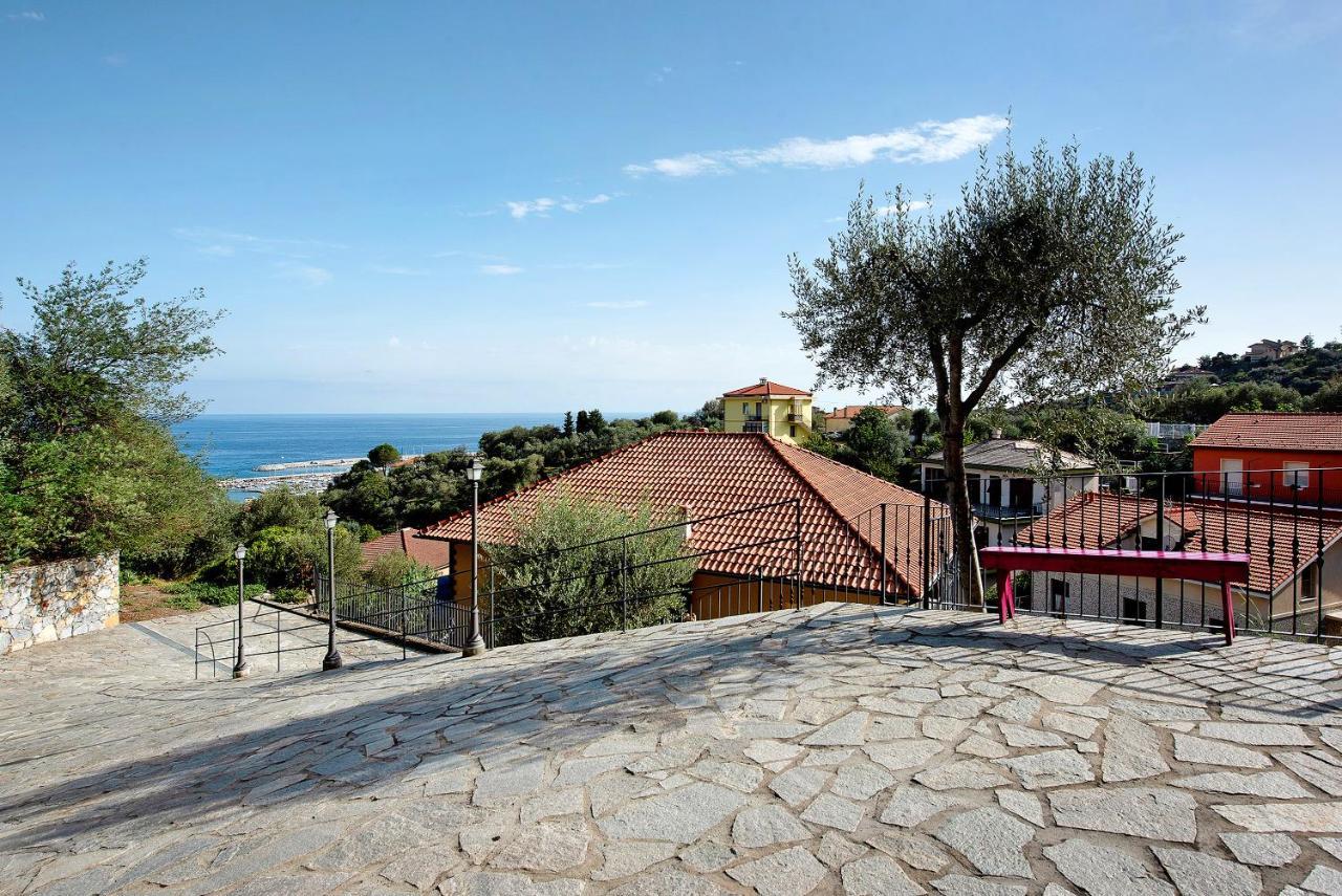 Esclusiva Terrazza Vista Porto Apartment Varazze Bagian luar foto